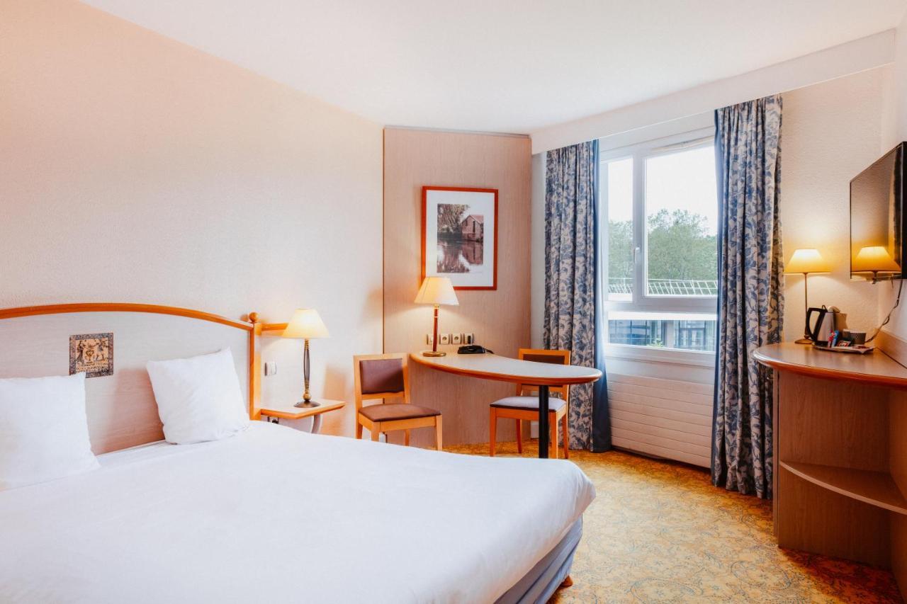 Mercure Nevers Pont De Loire Екстериор снимка