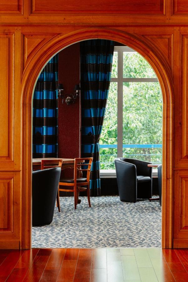 Mercure Nevers Pont De Loire Екстериор снимка